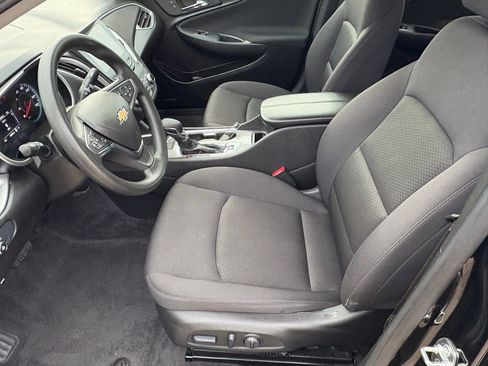 Used 2025 Chevrolet Malibu LT FWD image 25