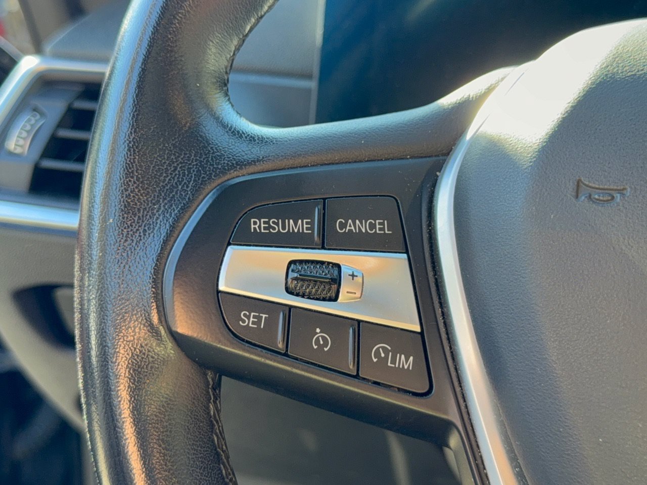 Used 2024 BMW i4 eDrive35 w/ Premium Package RWD image 18