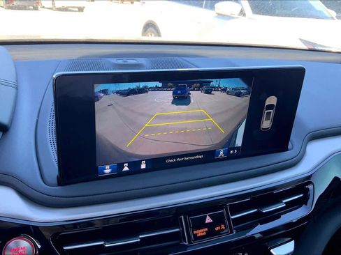 Used 2025 Acura MDX SH-AWD w/ Technology Package image 24