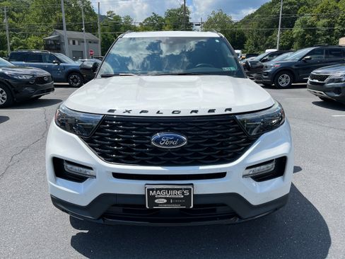 Certified 2022 Ford Explorer ST-Line w/ Class IV Trailer Tow Package AWD/4WD image 3
