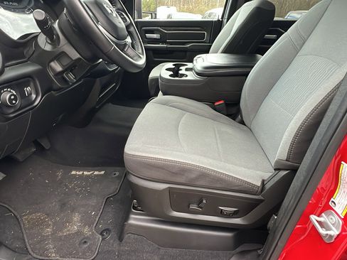 Used 2024 RAM 2500 Big Horn w/ Bed Utility Group image 16