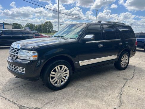 Used 2012 Lincoln Navigator 2WD image 11