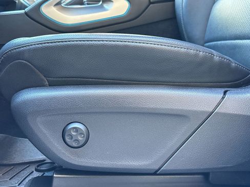 Used 2022 Mercedes-Benz GLS 450 4MATIC image 14