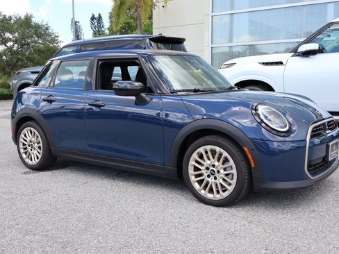 Used 2025 MINI Cooper S FWD image 11