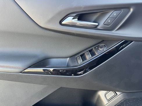 New 2026 Chevrolet Equinox RS w/ LPO, Floor Liner Package image 10