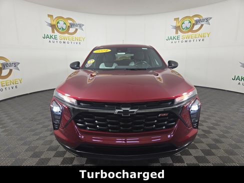 Certified 2024 Chevrolet Trax RS w/ Driver Confidence Package image 2