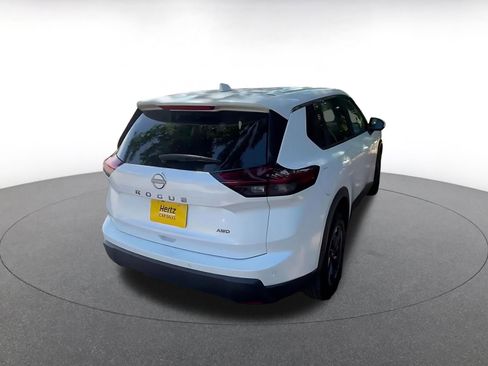 Used 2025 Nissan Rogue SV AWD/4WD image 15