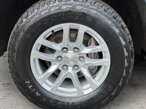 Used 2020 Chevrolet Silverado 1500 LT w/ Trailering Package AWD/4WD image 13
