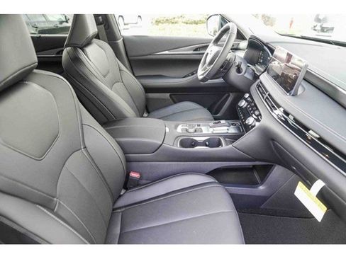 New 2026 INFINITI QX60 Luxe w/ Cargo Package image 15