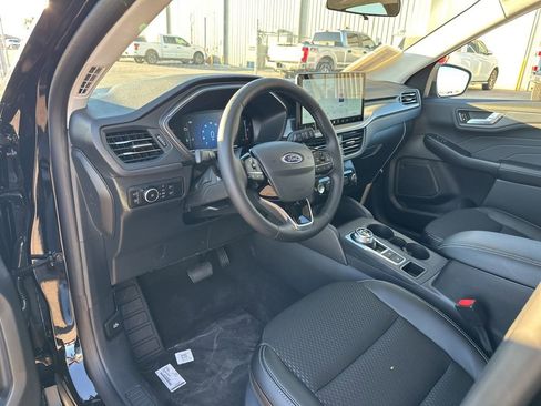 New 2026 Ford Escape SE image 12