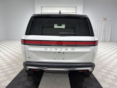 Used 2024 Rivian R1S Adventure AWD/4WD image 4