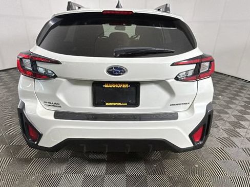 Used 2024 Subaru Crosstrek 2.0i Premium AWD/4WD image 3