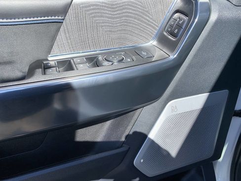Used 2025 Ford F250 Platinum AWD/4WD image 13