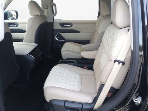 New 2026 Nissan Armada Platinum image 13