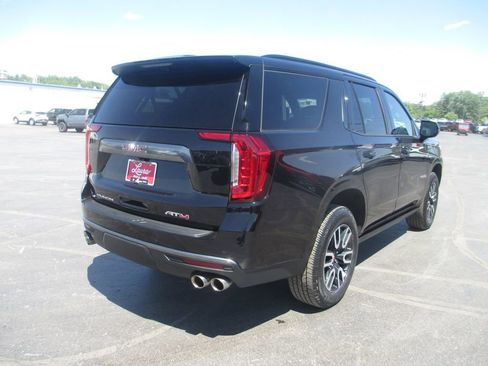 Used 2022 GMC Yukon AT4 AWD/4WD image 7
