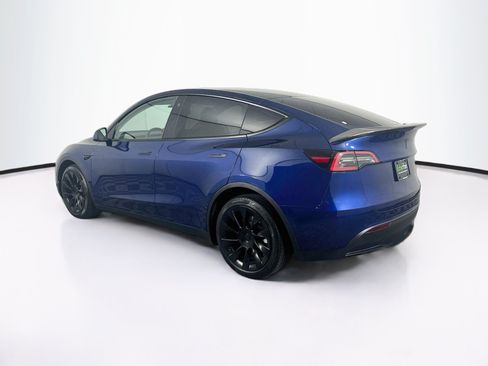 Used 2021 Tesla Model Y Long Range AWD/4WD image 5