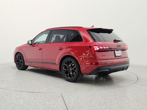 Used 2025 Audi SQ7 Prestige AWD/4WD image 7