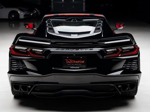 Used 2024 Chevrolet Corvette Stingray Premium Cpe w/ Z51 Performance Package RWD image 27