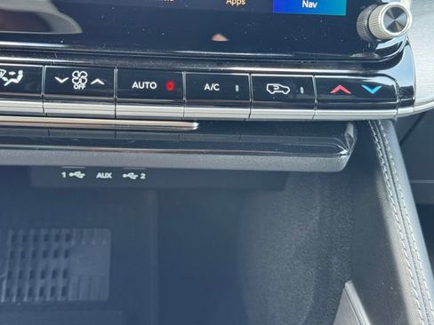 New 2026 Jeep Grand Wagoneer Limited AWD/4WD image 41