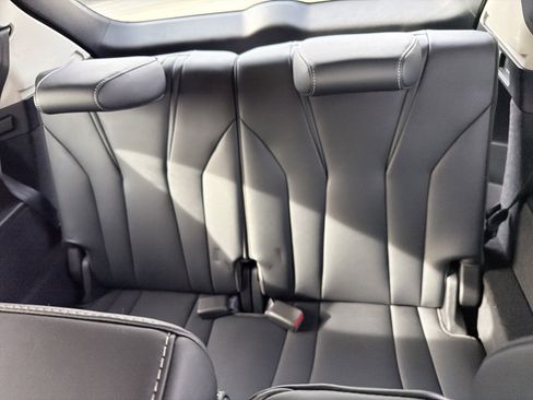 Certified 2023 Acura MDX FWD w/ Technology Package image 20