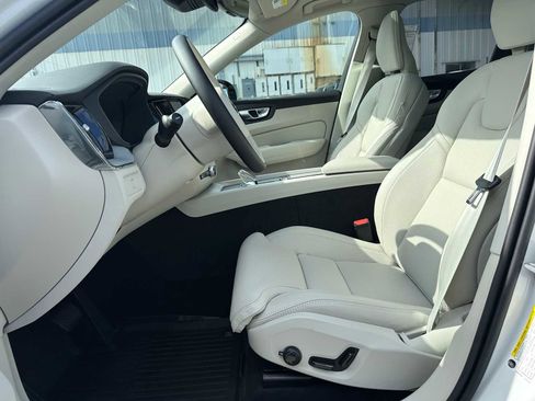 New 2025 Volvo XC60 B5 Ultra w/ Protection Package Premier image 19