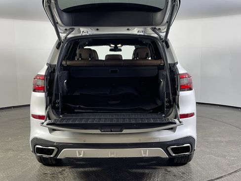 Certified 2023 BMW X5 M50i w/ Executive Package image 8