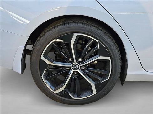 Used 2025 Nissan Altima 2.5 SR FWD image 21