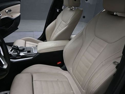 Used 2019 BMW 330i Sedan w/ Premium Package RWD image 18