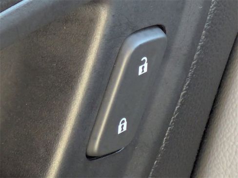 Used 2019 Chevrolet Colorado W/T w/ WT Convenience Package image 28