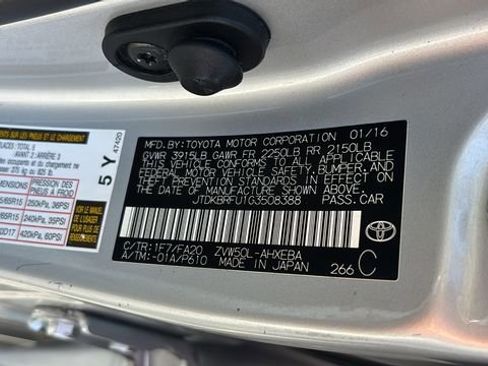 Used 2016 Toyota Prius Two image 35