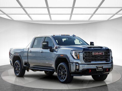 Used 2024 GMC Sierra 2500 AT4 w/ AT4 Premium Plus Package image 5
