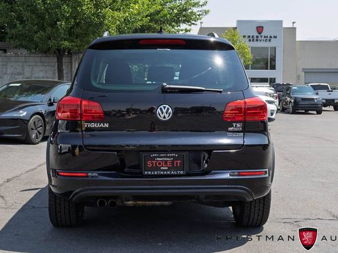 Used 2017 Volkswagen Tiguan Sport AWD/4WD image 16