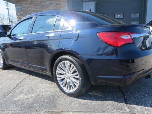 Used 2012 Chrysler 200 Limited w/ Sun/Sound Group image 27