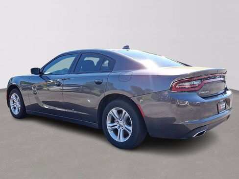 Used 2023 Dodge Charger SXT RWD image 4