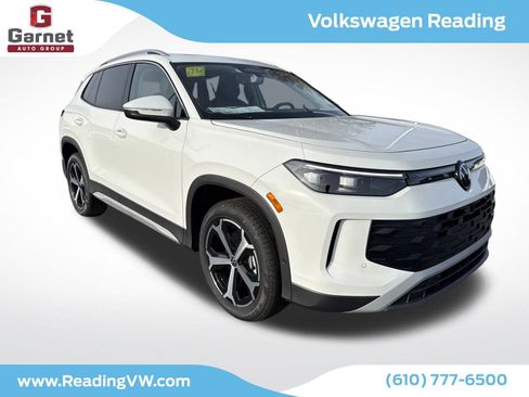 New 2025 Volkswagen Tiguan SE image 7