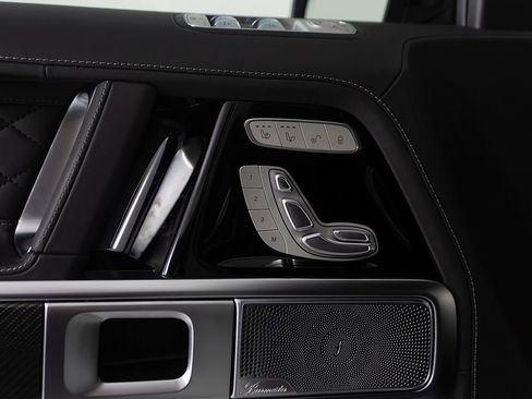 Used 2025 Mercedes-Benz G 63 AMG 4MATIC image 11