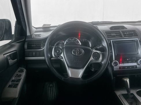 Used 2013 Toyota Camry SE image 17