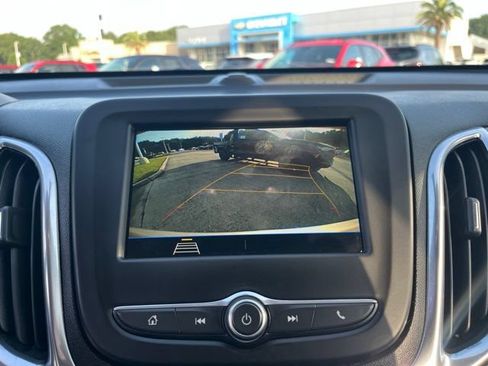 Used 2019 Chevrolet Equinox LS w/ LS Convenience Package FWD image 22