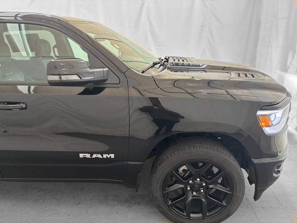 Used 2023 RAM 1500 Laramie AWD/4WD image 9
