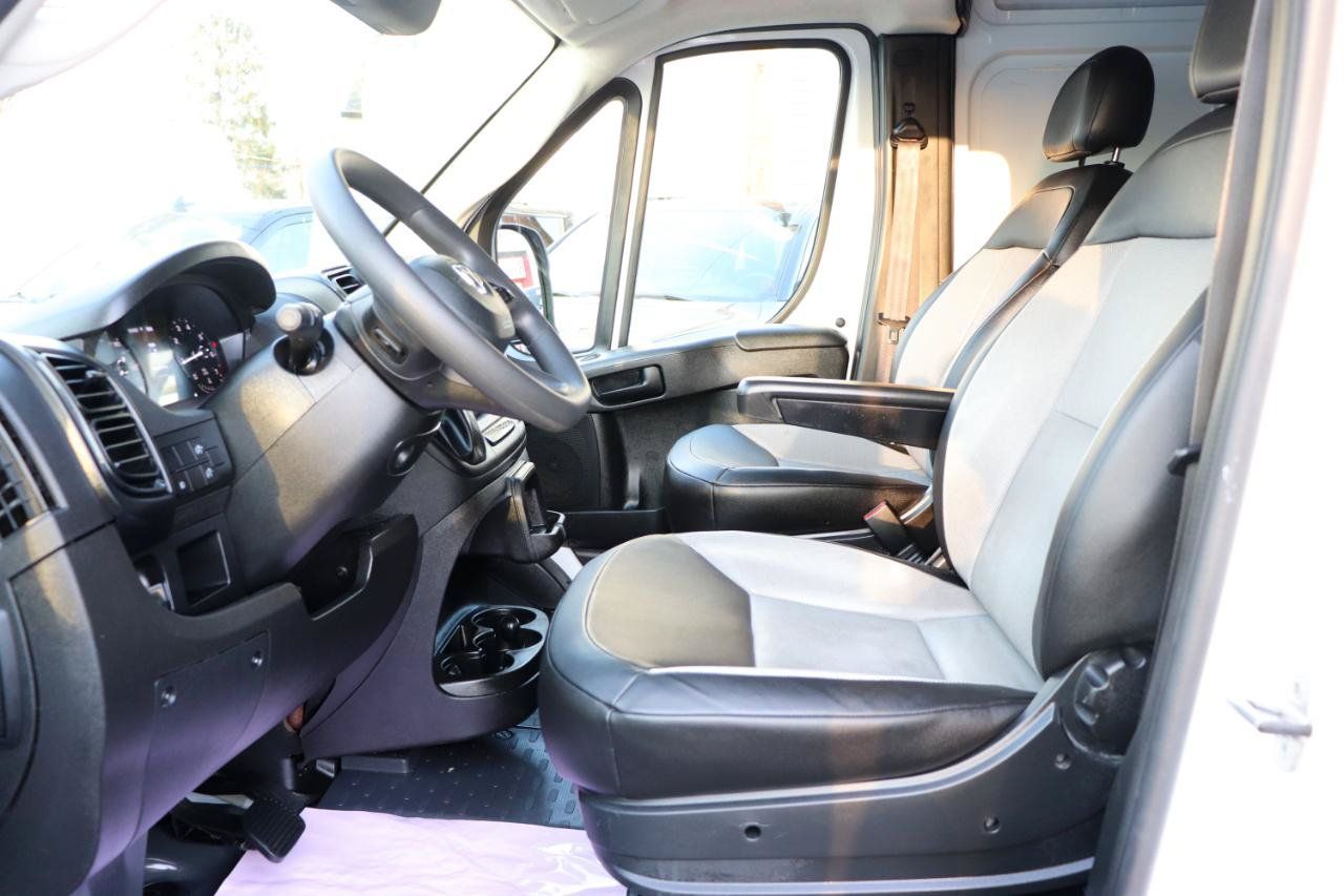 Used 2025 RAM ProMaster 2500 w/ Convenience Group FWD image 12