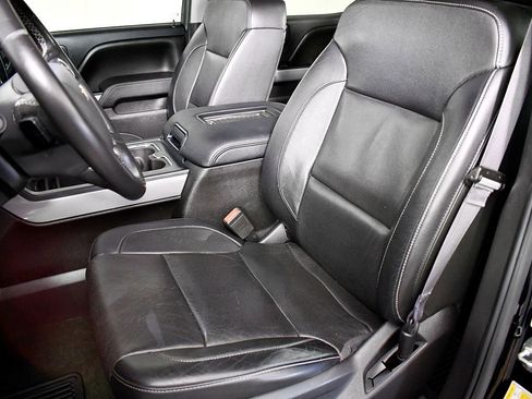 Used 2017 Chevrolet Silverado 1500 LTZ Z71 w/ LTZ Plus Package image 23