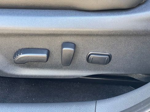 Certified 2022 Nissan Sentra SR w/ SR Premium Package FWD image 14