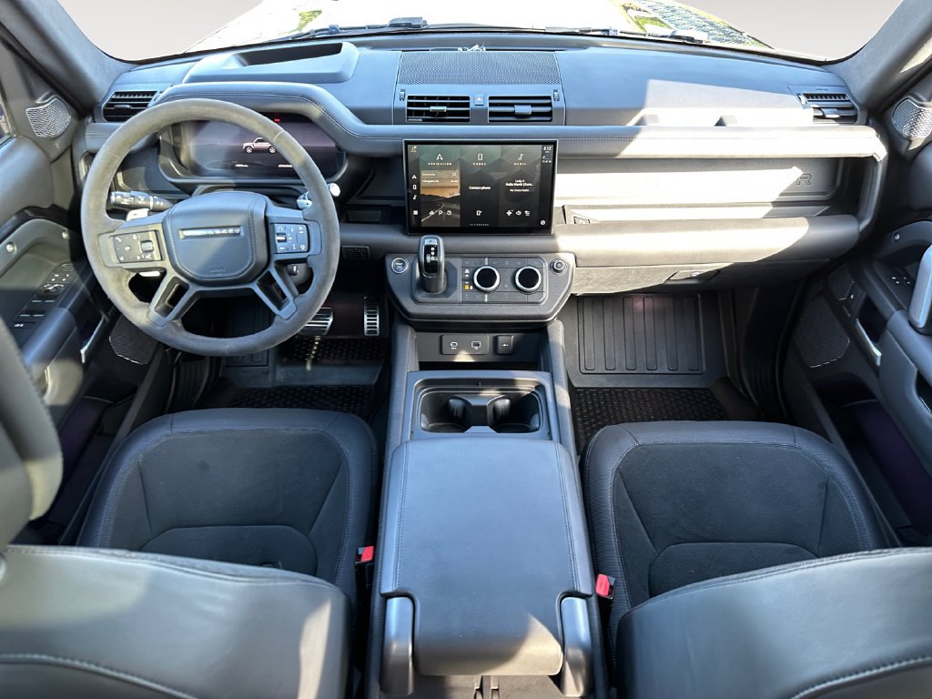 Used 2023 Land Rover Defender 110 V8 AWD/4WD image 11