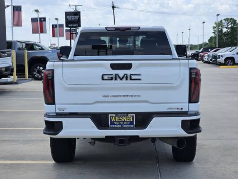Used 2024 GMC Sierra 2500 AT4 w/ AT4 Premium Plus Package AWD/4WD image 6