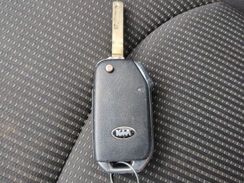 Used 2020 Kia Forte LXS image 27