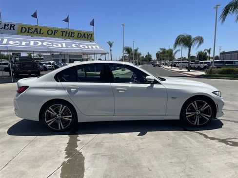 Used 2023 BMW 330e RWD image 9
