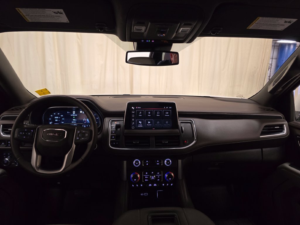 Used 2023 GMC Yukon XL SLT AWD/4WD image 31