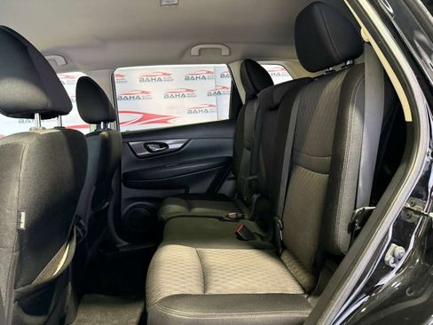 Used 2018 Nissan Rogue SV image 37