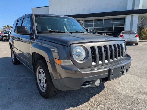 Used 2016 Jeep Patriot Sport w/ Power Value Group image 3