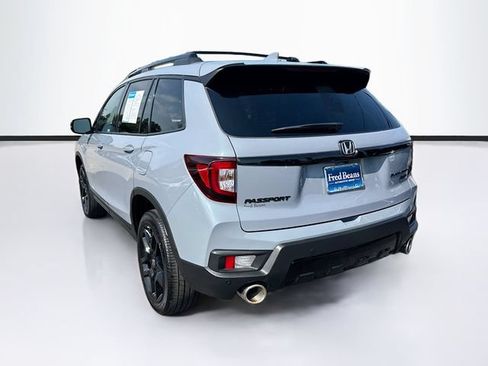 Used 2024 Honda Passport Black Edition image 6